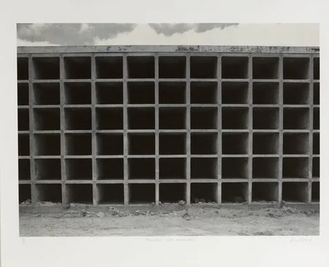 Rachel Whiteread — Mausoleum under Construction