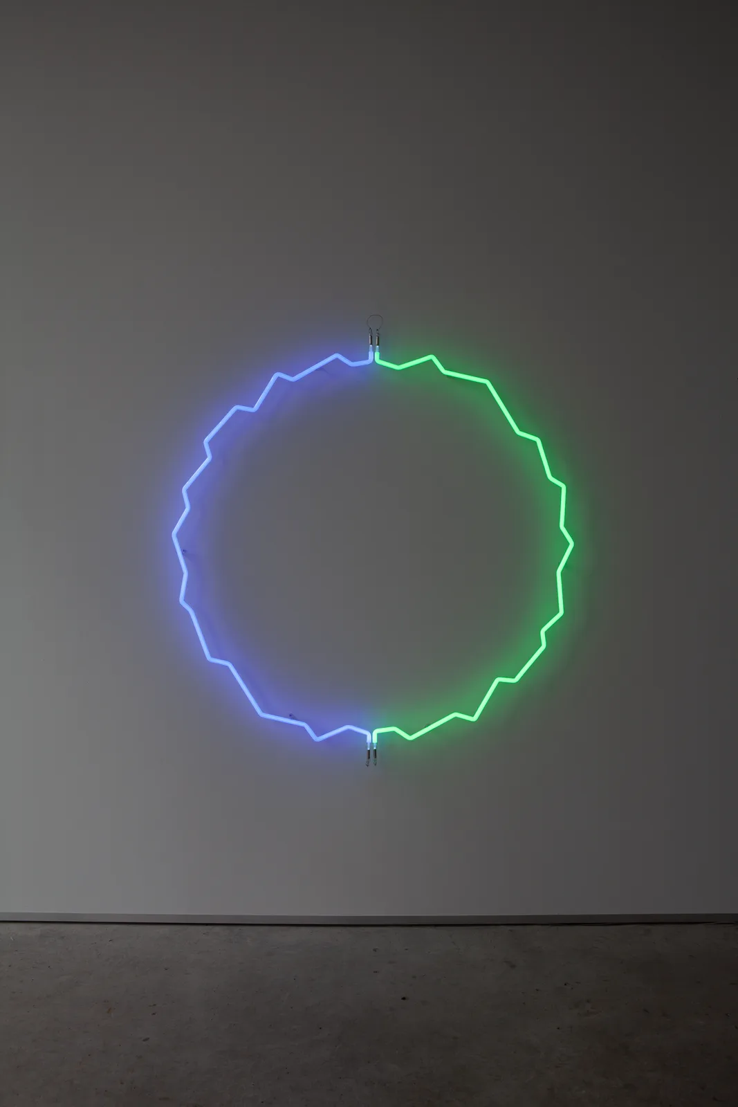 Jan van Munster — Edged Circle