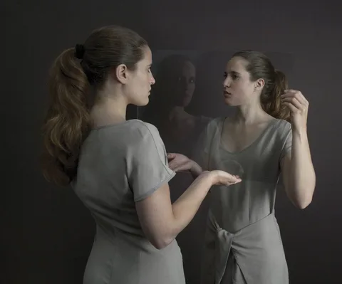 Monica Ragazzini — Las Niñas 'The Gift'