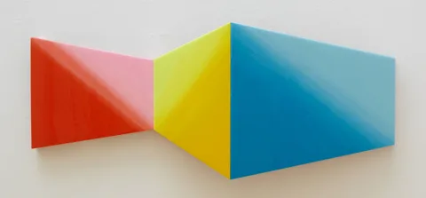 Esther Tielemans — Between infrared and ultraviolet